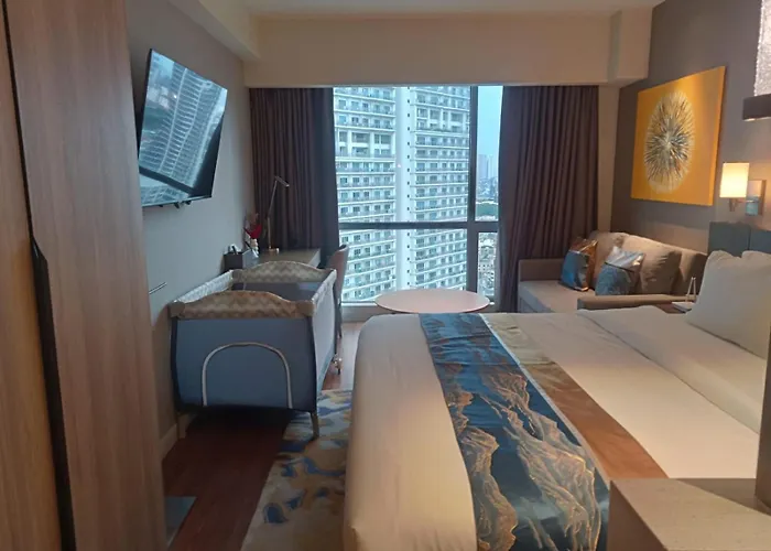 Hotel Novotel By River Luxury Manila